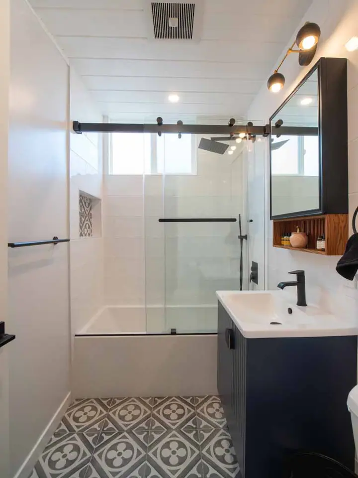 Bathroom remodel in Redwood City after remodeling by Clever