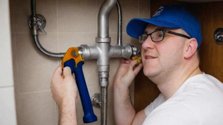plumbing services in redwood city